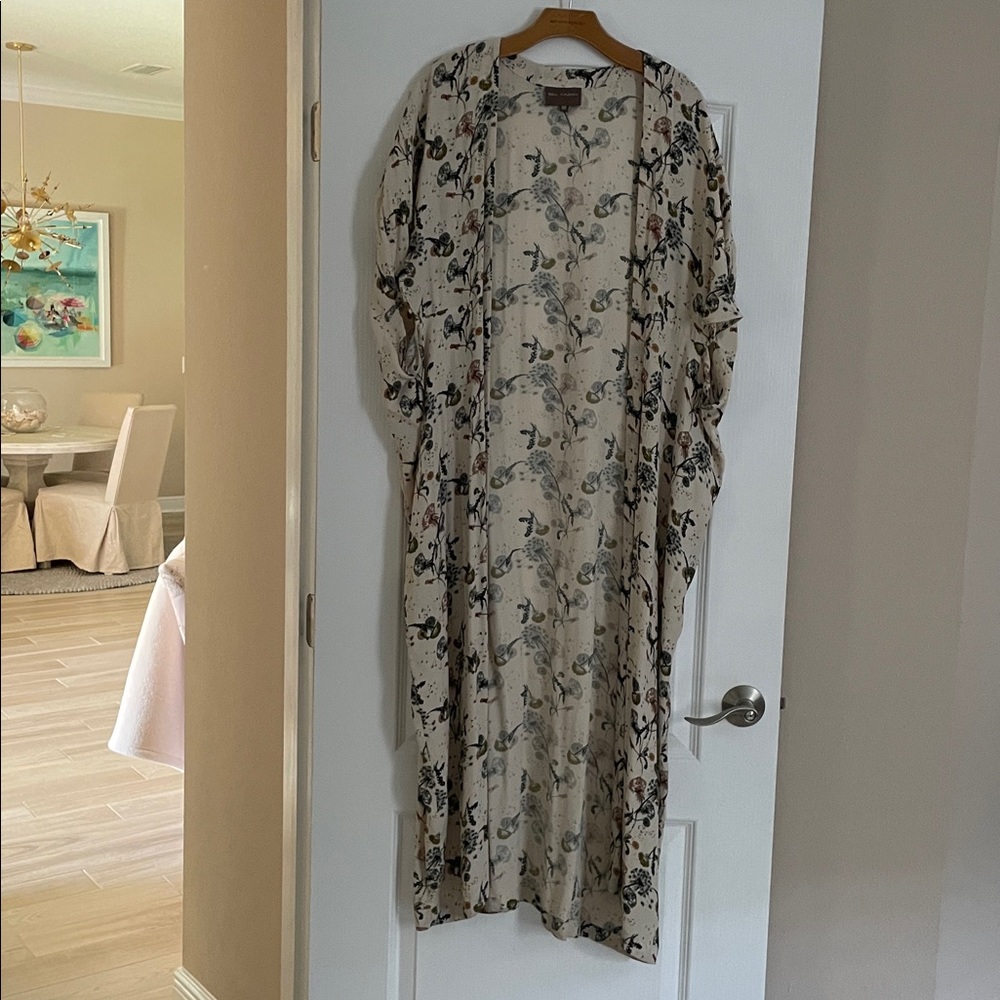 Anthropologie Floral Kimono in Cream and Black